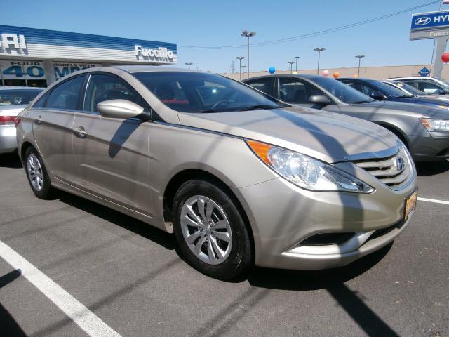 Photo of 2011 Hyundai Sonata