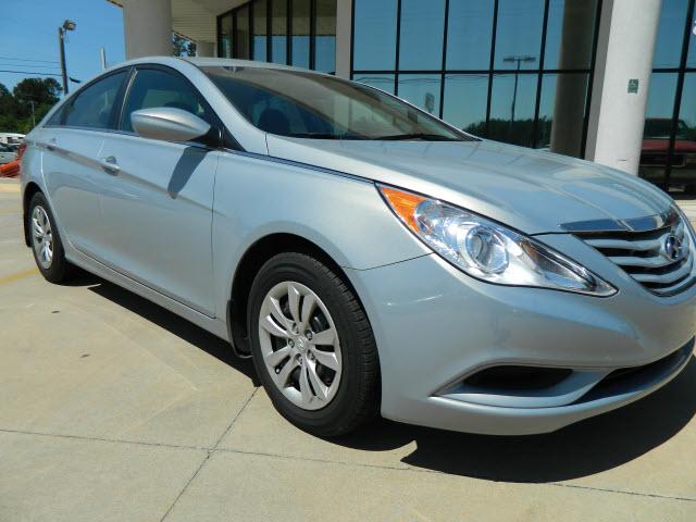 Photo of 2011 Hyundai Sonata