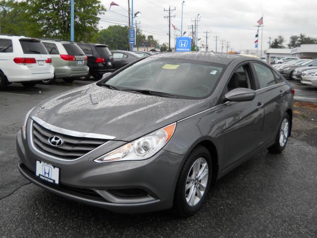 Photo of 2012 Hyundai Sonata