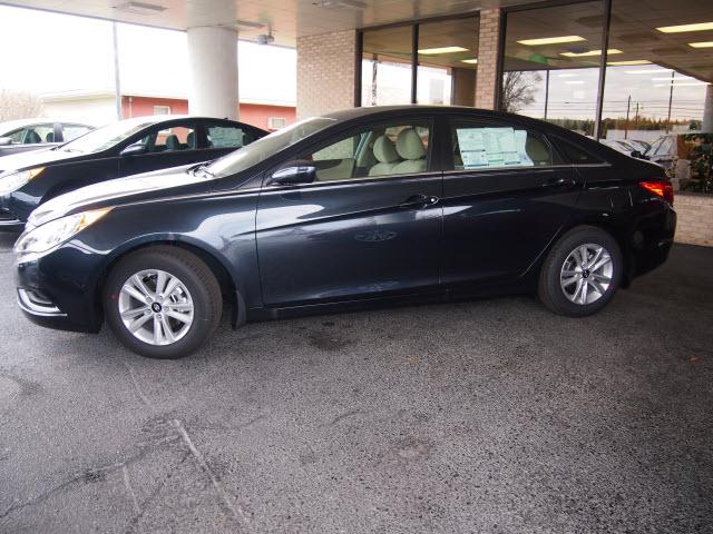 Photo of 2012 Hyundai Sonata