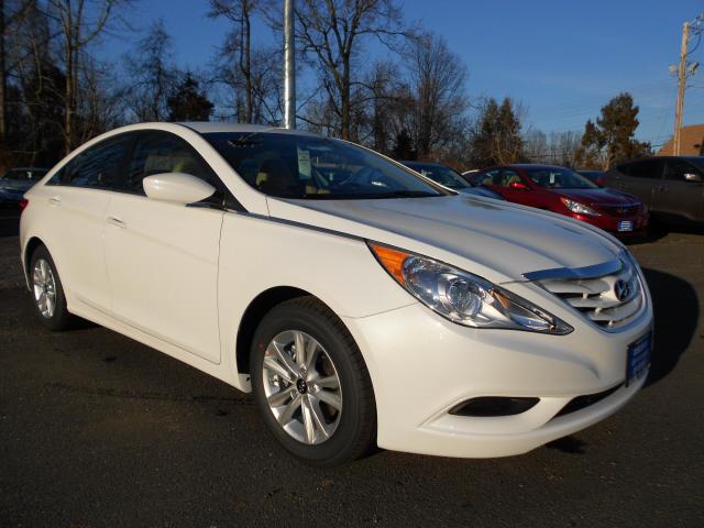 Photo of 2012 Hyundai Sonata