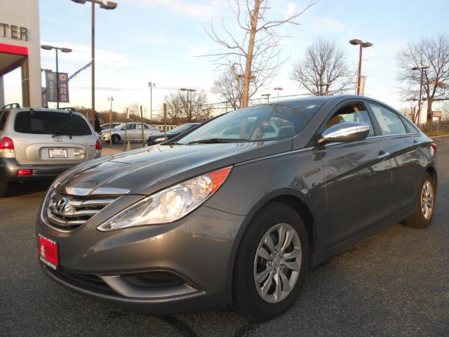 Photo of 2011 Hyundai Sonata