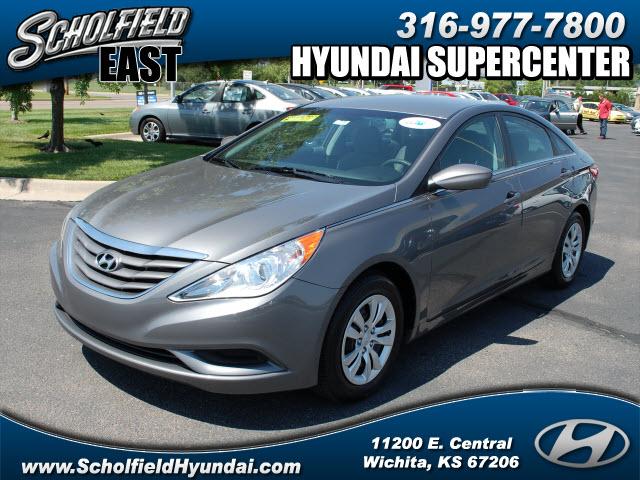 Photo of 2011 Hyundai Sonata