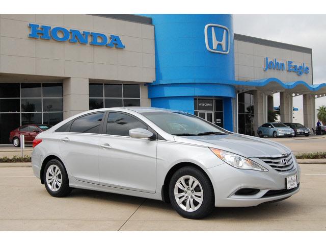 Photo of 2011 Hyundai Sonata