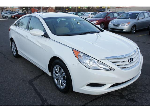 Photo of 2011 Hyundai Sonata
