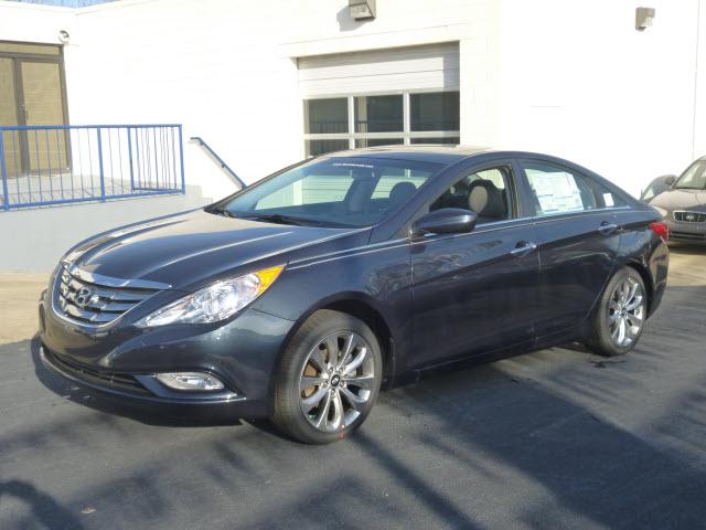 Photo of 2012 Hyundai Sonata