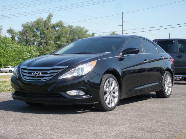 Photo of 2011 Hyundai Sonata