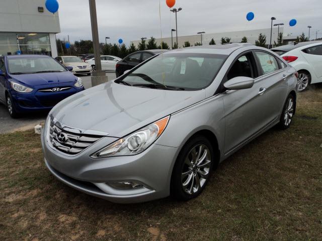Photo of 2012 Hyundai Sonata