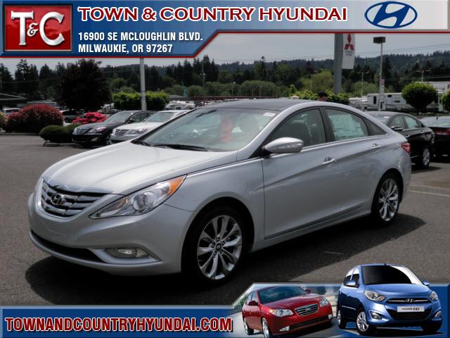 Photo of 2013 Hyundai Sonata