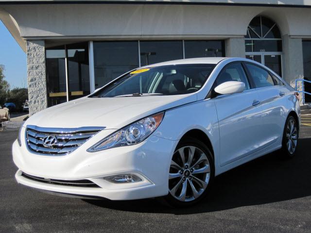 Photo of 2012 Hyundai Sonata