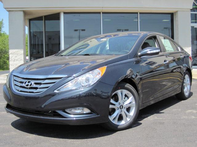 Photo of 2013 Hyundai Sonata