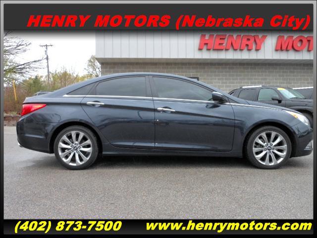 Photo of 2011 Hyundai Sonata