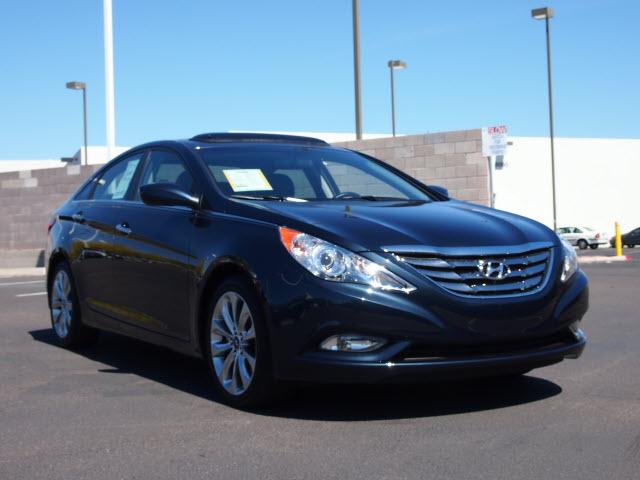 Photo of 2011 Hyundai Sonata