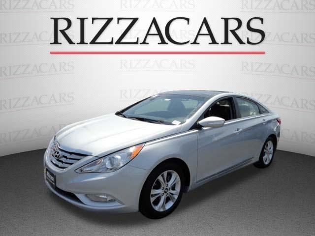 Photo of 2012 Hyundai Sonata