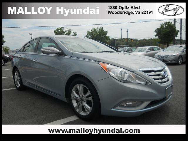 Photo of 2011 Hyundai Sonata