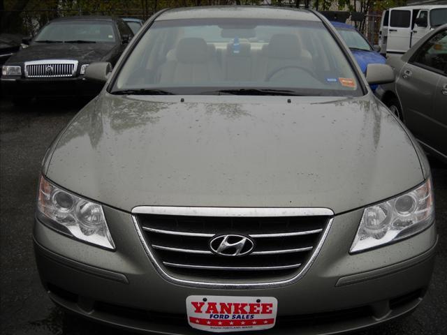 Photo of 2009 Hyundai Sonata