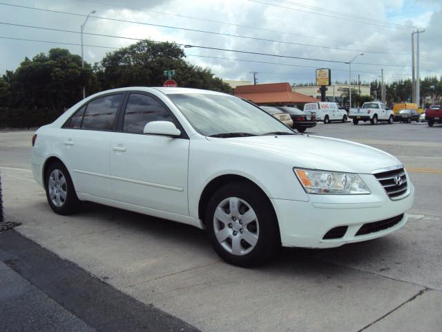 Photo of 2010 Hyundai Sonata