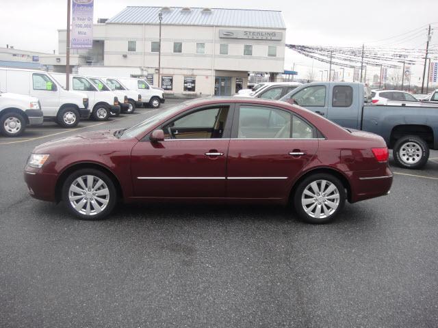 Photo of 2009 Hyundai Sonata