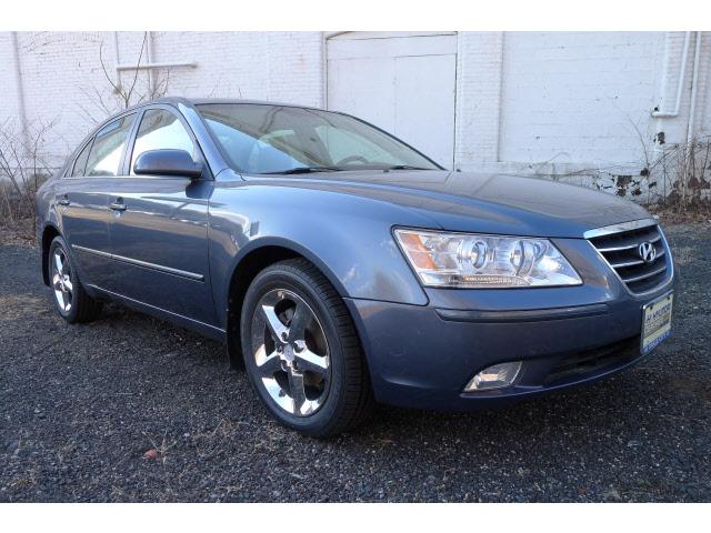 Photo of 2010 Hyundai Sonata