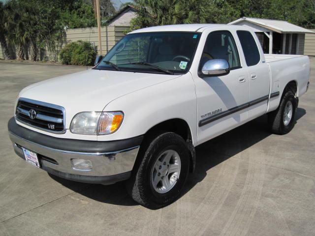 Photo of 2000 Toyota Tundra