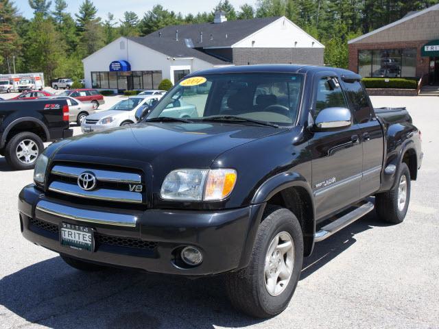 Photo of 2004 Toyota Tundra