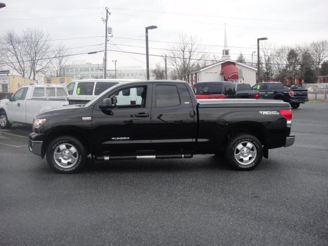 Photo of 2008 Toyota Tundra