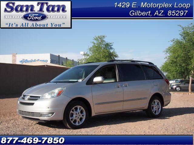 Photo of 2004 Toyota Sienna