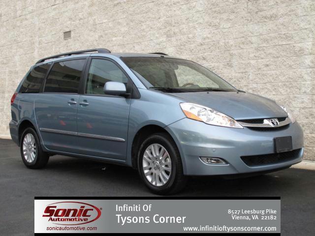 Photo of 2007 Toyota Sienna
