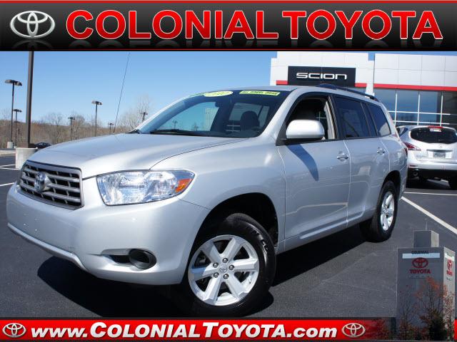 Photo of 2010 Toyota Highlander