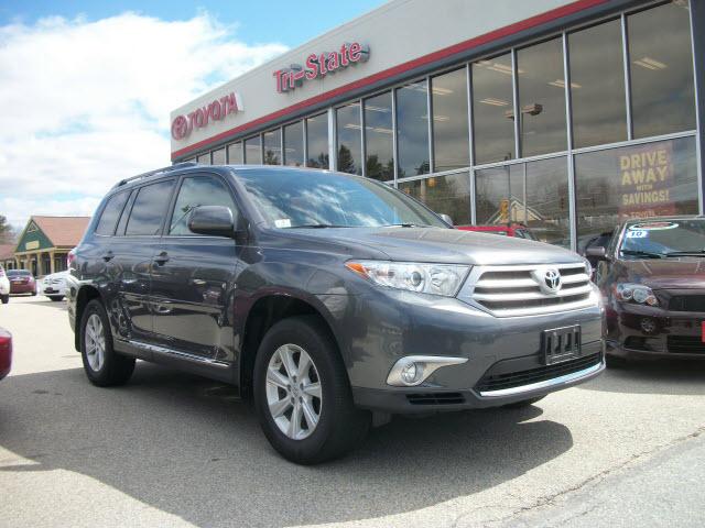 Photo of 2011 Toyota Highlander