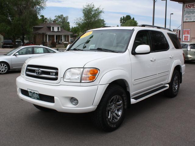 Photo of 2003 Toyota Sequoia