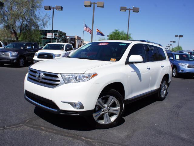 Photo of 2011 Toyota Highlander