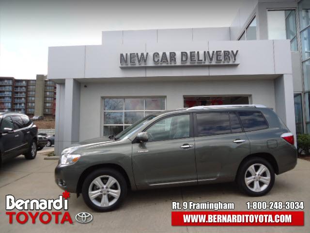 Photo of 2010 Toyota Highlander