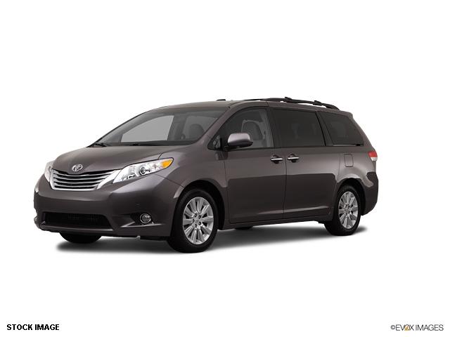 Photo of 2012 Toyota Sienna