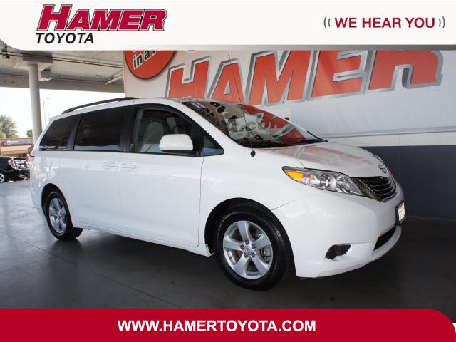 Photo of 2011 Toyota Sienna
