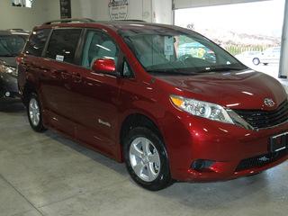 Photo of 2012 Toyota Sienna
