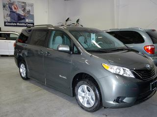 Photo of 2012 Toyota Sienna