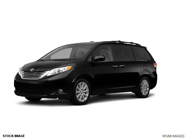 Photo of 2012 Toyota Sienna