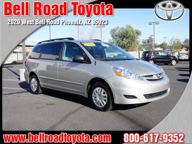 Photo of 2010 Toyota Sienna