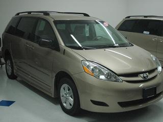 Photo of 2010 Toyota Sienna