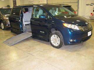 Photo of 2011 Toyota Sienna
