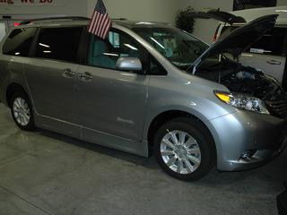 Photo of 2011 Toyota Sienna