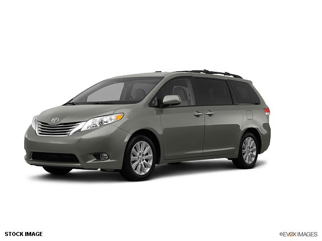 Photo of 2012 Toyota Sienna