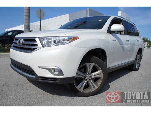Photo of 2011 Toyota Highlander