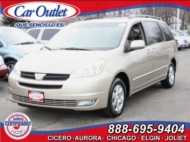 Photo of 2004 Toyota Sienna