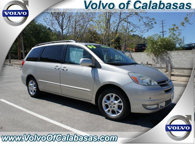 Photo of 2005 Toyota Sienna