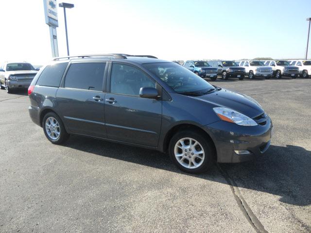 Photo of 2006 Toyota Sienna