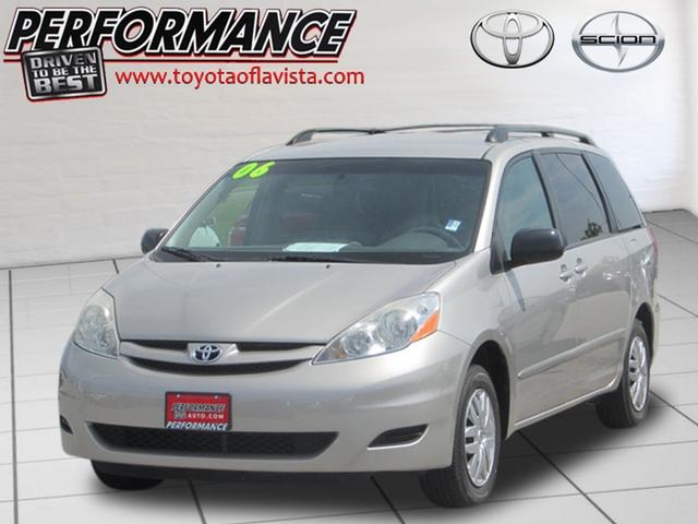 Photo of 2006 Toyota Sienna