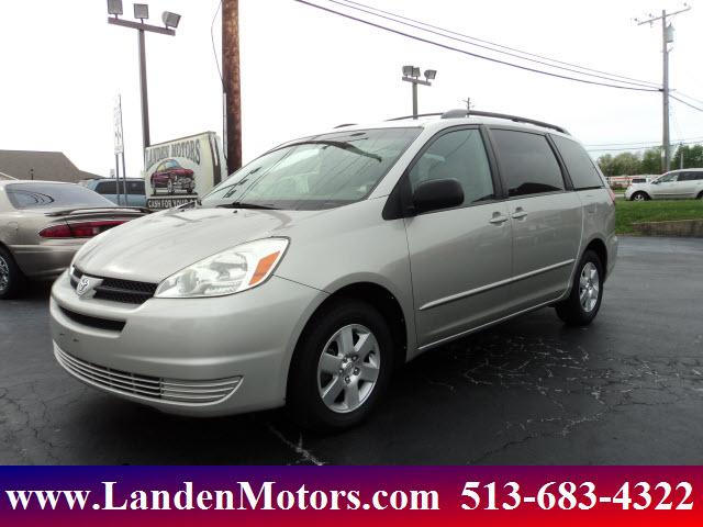 Photo of 2004 Toyota Sienna