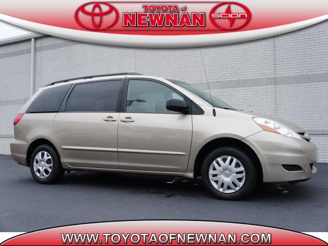 Photo of 2006 Toyota Sienna